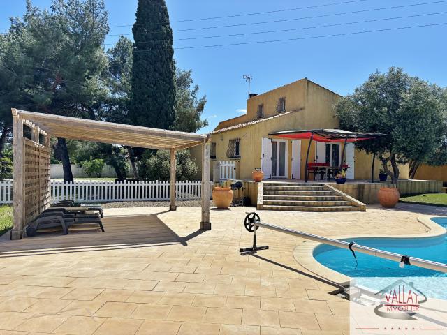 Villa plain pied avec piscine dans environnement campagne à vendre à Agde !