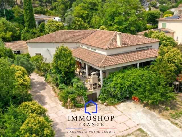 Villa plain pied de 160 m2 sur 1 576 m2 de terrain Ensuès la Redonne 13820