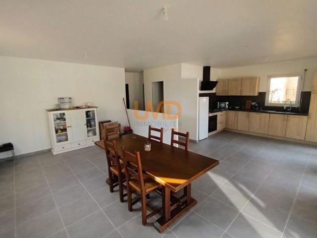 Villa plain pied en bord de mer