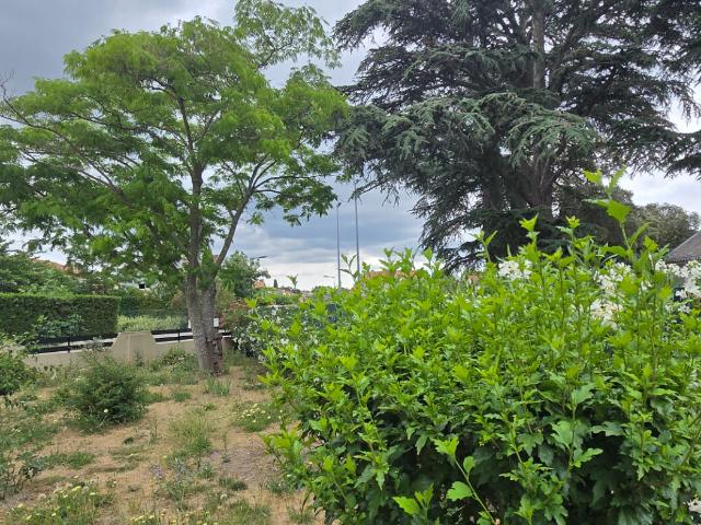 VILLA PLAIN PIED LA REDORTE SUR 550 M² DE TERRAIN