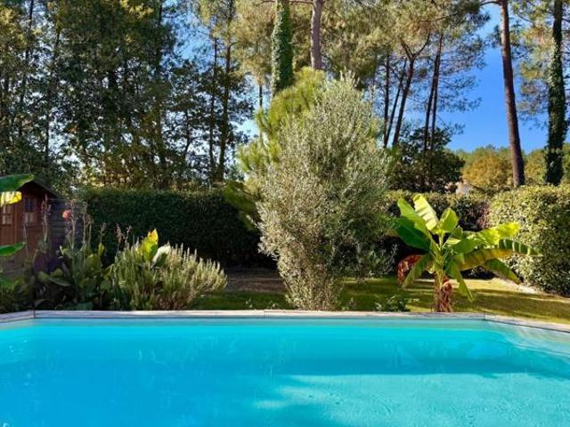 VILLA PLAIN PIED QUARTIER PRIVILEGIE