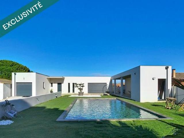 Villa plain pied type californien 168m² sur terrain avec pisicine de 896m²