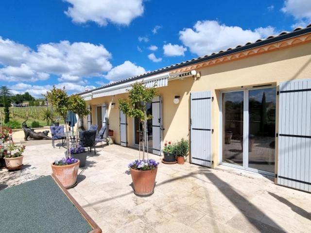 Villa plain pied trois chambres
