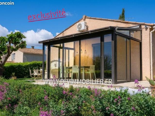 Villa plain pied, 106 m², 3 chambres + dépendances