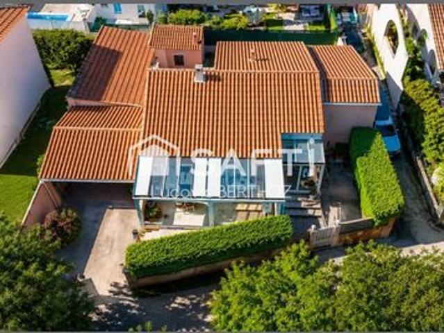 Villa plein pied avec dépendance