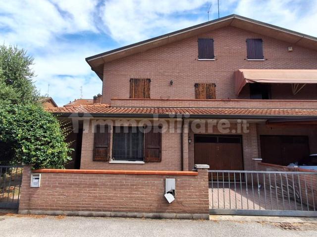 Villa plurifamiliare via Generale Ugo Malagù, Fiera Ferrara Sud, Ferrara