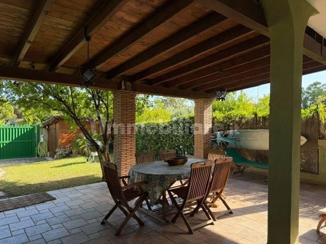 Villa plurifamiliare via dei Pesci 25, Marina di San Nicola, Ladispoli