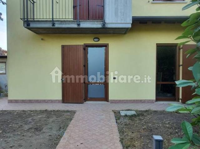 Villa plurifamiliare via del Convento, Boschetto, Cremona