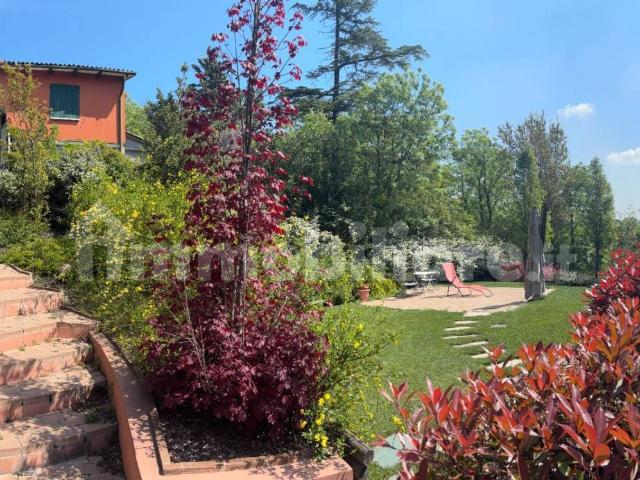 Villa plurifamiliare via di Casaglia 64/2, Colli Saragozza, Bologna
