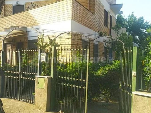 Villa plurifamiliare via Palinuro 18, Lido di Tarquinia, Tarquinia