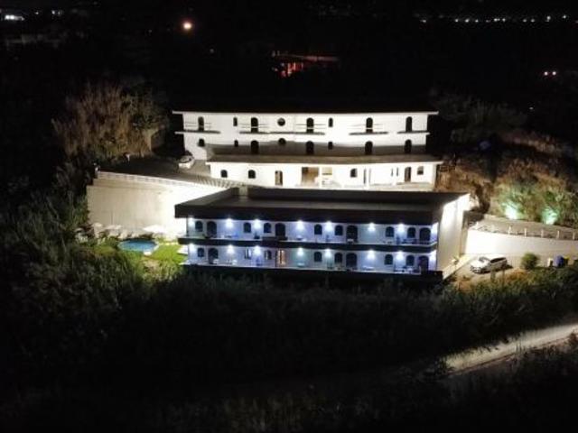 Villa plurifamiliare Contrada Schiavello SNC, Ricadi