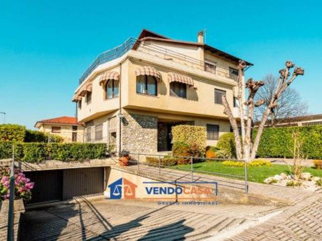 Villa plurifamiliare in vendita a Farigliano