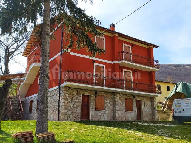 Villa plurifamiliare Località Poggio Primocaso, Poggio Primocaso, Cascia