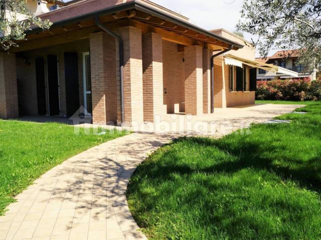 Villa plurifamiliare, nuova, 115 m², Centro, Sirmione
