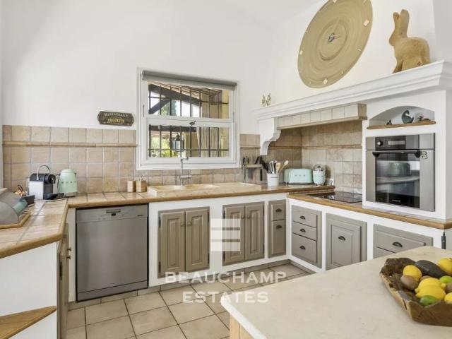 Villa provençal de 4 chambres à Valbonne