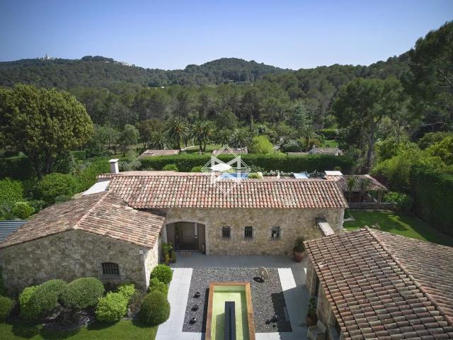 Villa provençale moderne avec une vue exceptionnelle 250m² Mougins