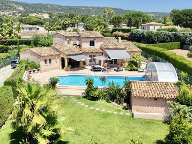 Villa Provençale au Cœur du Village vue dégagée et prestatio. 160m² Le Plan de la Tour