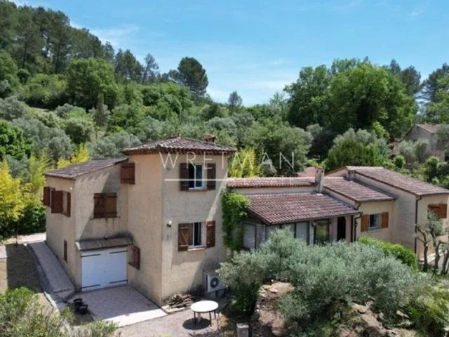 Villa provençale avec dépendance et grand terrain arboré – Le Luc en Provence