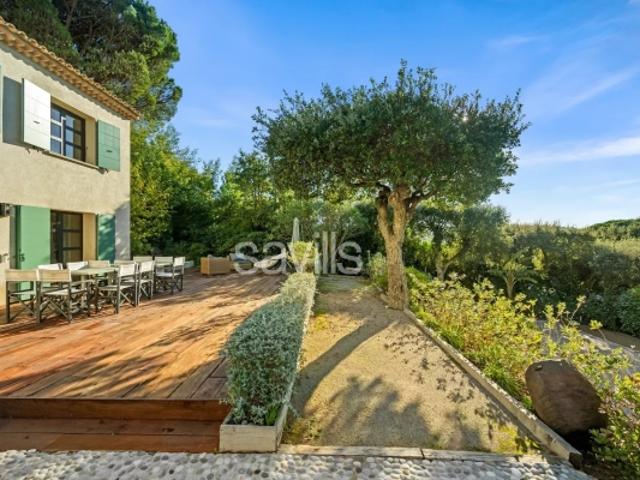 Villa Provençale avec vue dégagée sur les hauteurs de Gassin