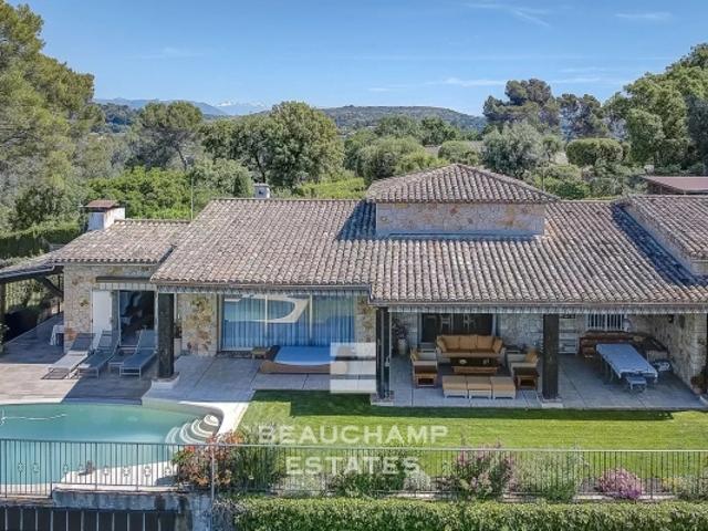 Villa provençale dans un domaine fermé Biot