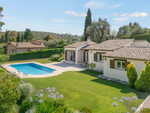 Villa provençale de plain pied avec piscine Tourrettes sur