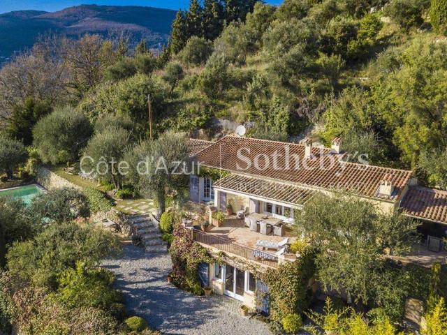Villa provençale d'exception à Châteauneuf Grasse avec vue p. 173m² Châteauneuf Grasse