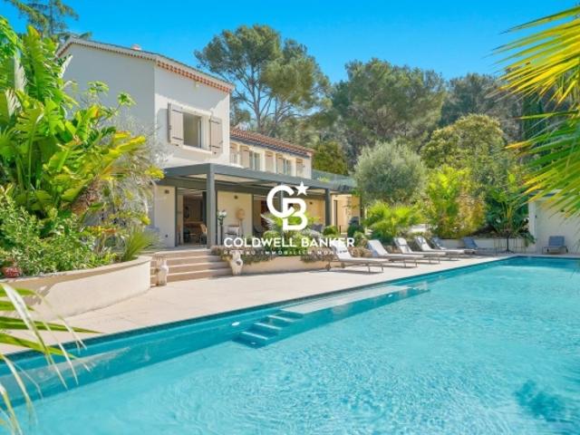 Villa provençale rénovée, avec piscine, à 300 m des plages – 83250 La Londe les Maures