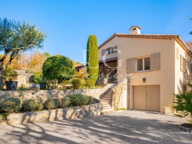 Villa provençale rénovée avec piscine – Fayence