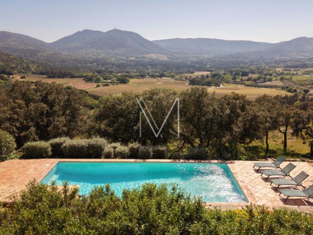 VILLA PROVENÇALE, VUE EXCEPTIONNELLE, PISCINE ET DÉPENDANCE