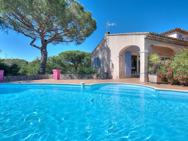 VILLA PROVENCALE DE 144 M2 5 PIECES FREJUS