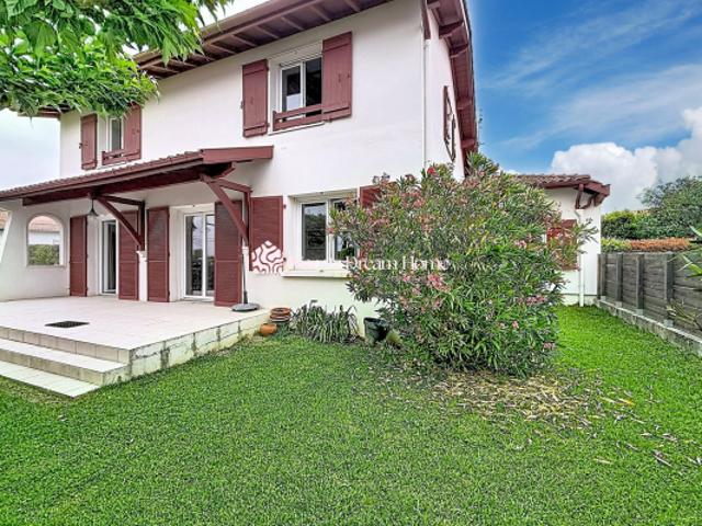 villa proche centre Bidart