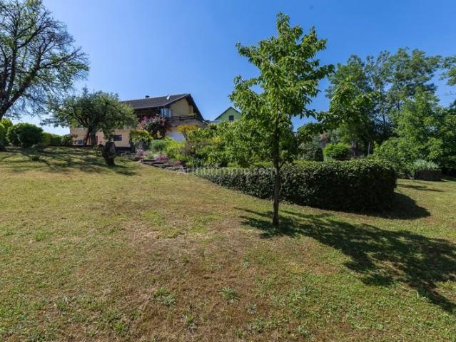 VILLA PROCHE CENTRE
