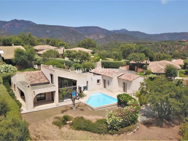 VILLA PROCHE ESTEREL