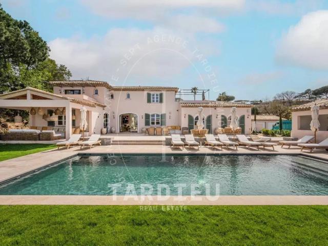 Villa 375m²: Proche Place des Lices 375m² Saint Tropez