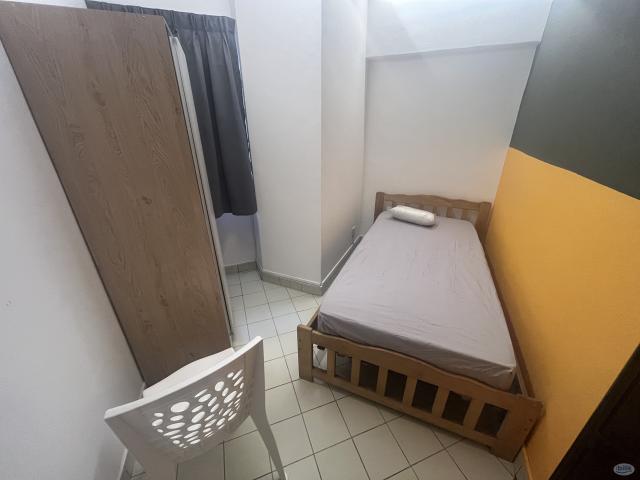 Villa Puteri – Fully Furnished Walking to LRT & Sunway Putra Mall Free WiFi