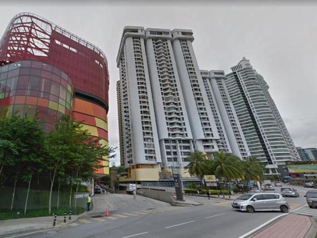 Villa Putra Condo for sales