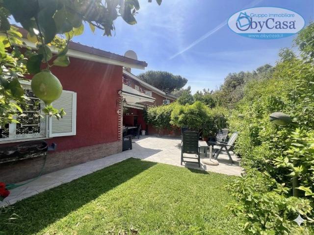 Villa Quadrifamiliare in vendita a Ladispoli, Marina San Nicola