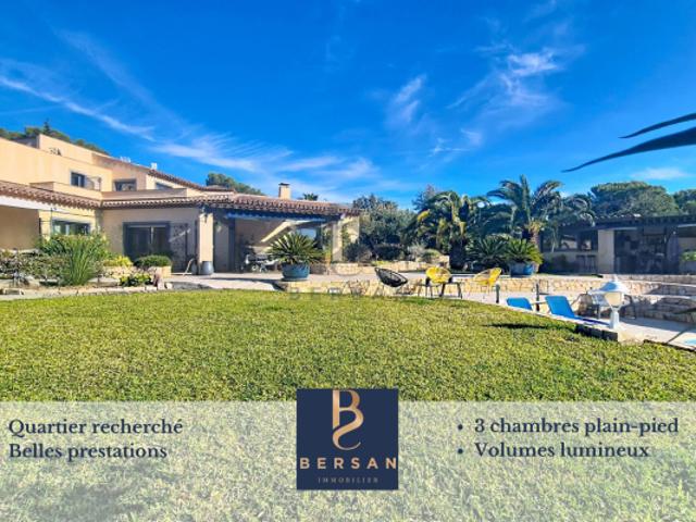 VILLA QUARTIER RECHERCHÉ À VALESCURE SAINT RAPHAËL PROCHE DES COMMERCES ET GOLFS