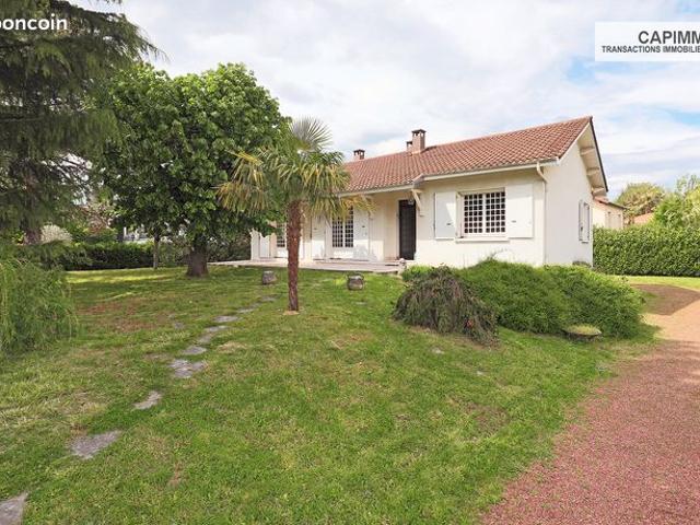 VILLA quartier résidentiel