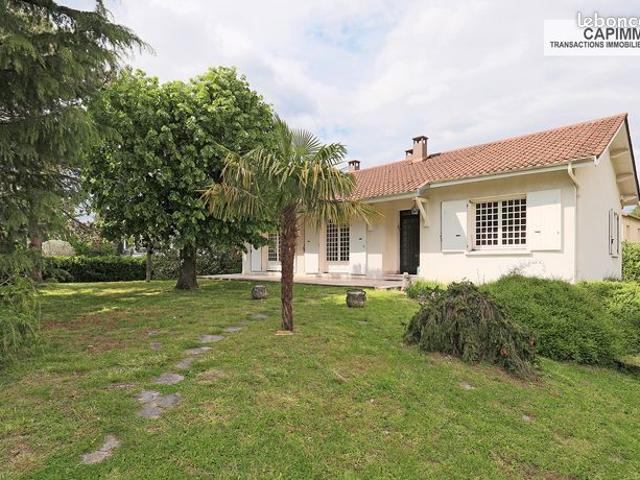 VILLA quartier résidentiel