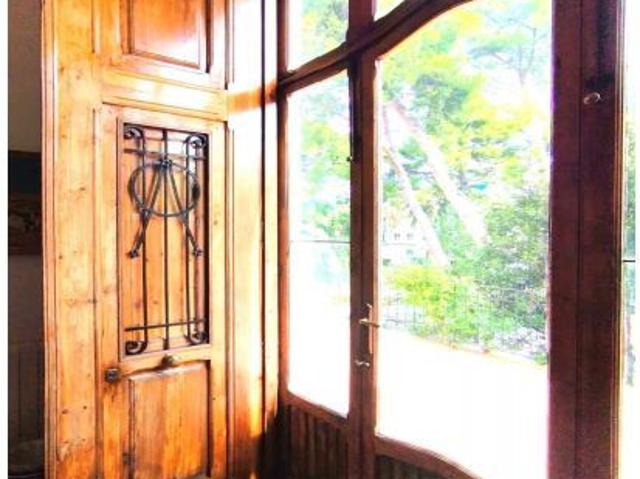 Villa Ramón y Cajal, 11