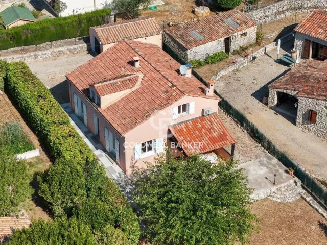 Villa Rénovée Au Calme 162m² Saint Cézaire sur Siagne