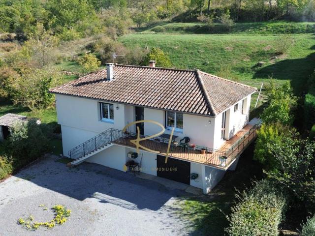 Villa rénovée avec appartement en RDC LES VANS SUD Ardèc