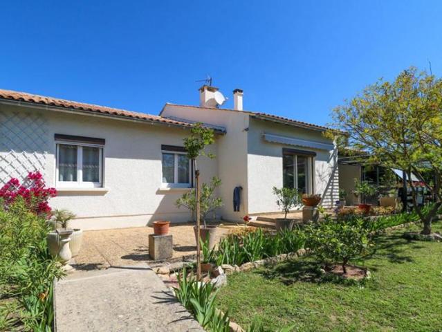 Villa rénovée avec jardin à pied du centre d'Uzès