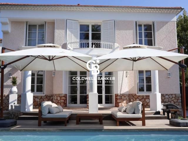 Villa rénovée avec piscine à proximité du centre ville 83400 Hyères Les Palmiers