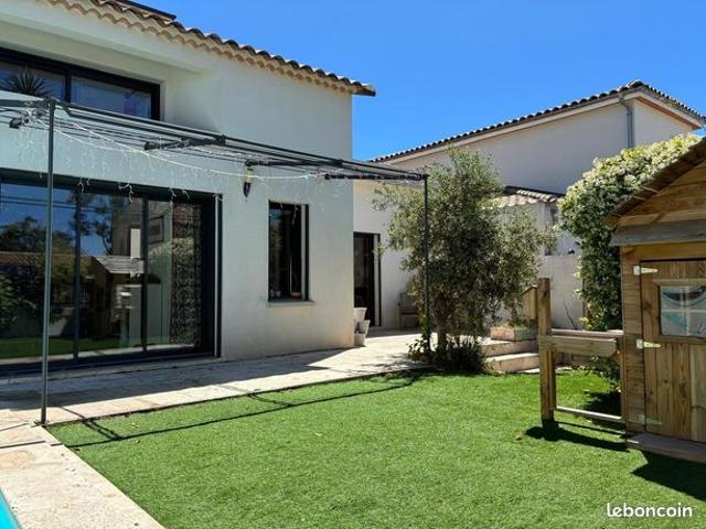 Villa rénovée avec piscine et patio Marseille 8e – Face à la Campagne Pastré