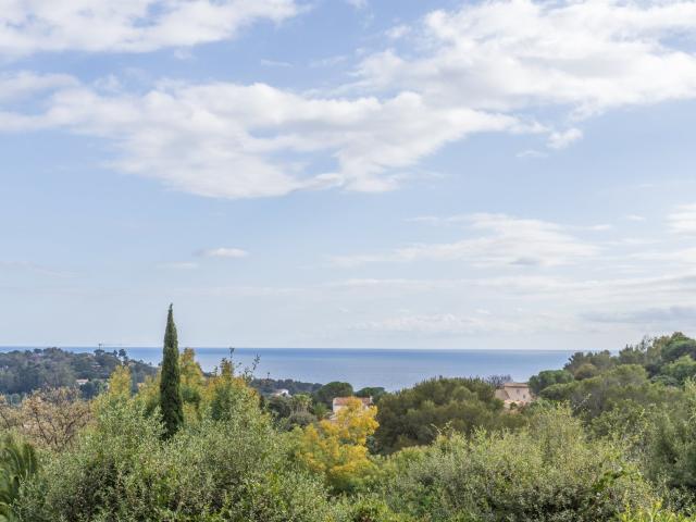 Villa rénovée avec vue mer et piscine à La Croix Valmer 135m² La Croix Valmer