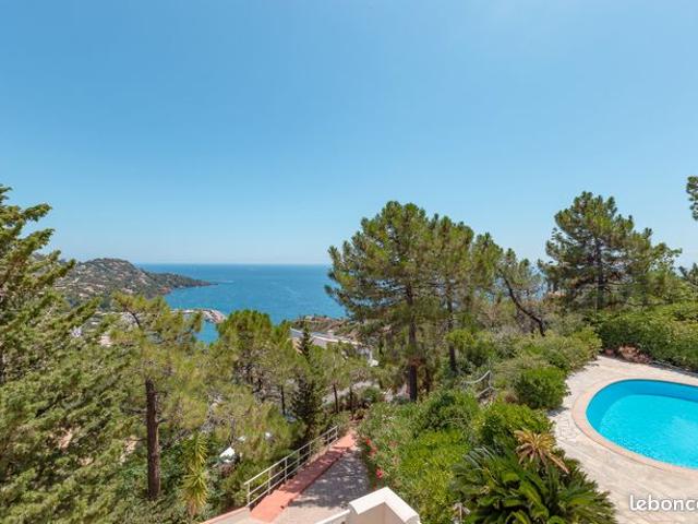 Villa rénovée avec vue sur la mer — Théoule sur Mer