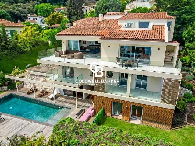 VILLA RENOVEE DE LUXE CALME et VUE MER sur St Jean Cap Ferrat
