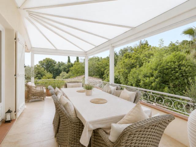 Villa rénovée entre mer et Estérel